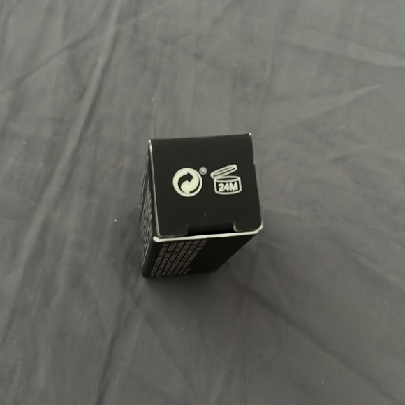 🚫SOLD🚫NEW NARS Lipstick Shade Tolède - Picture 8 of 8